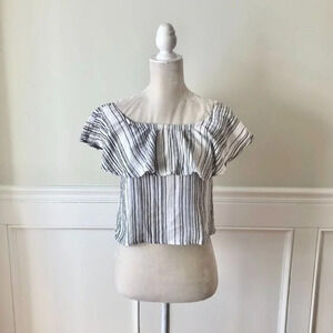 Amante Textured Stripe Off Shoulder Crop Top S